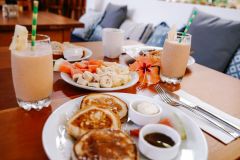 Weezie's Patio Cafe Breakfast