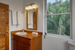 Loft Studios Bathroom