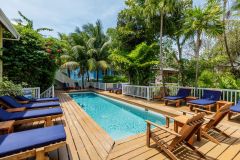 Weezies-Cabins-Pool-A_web